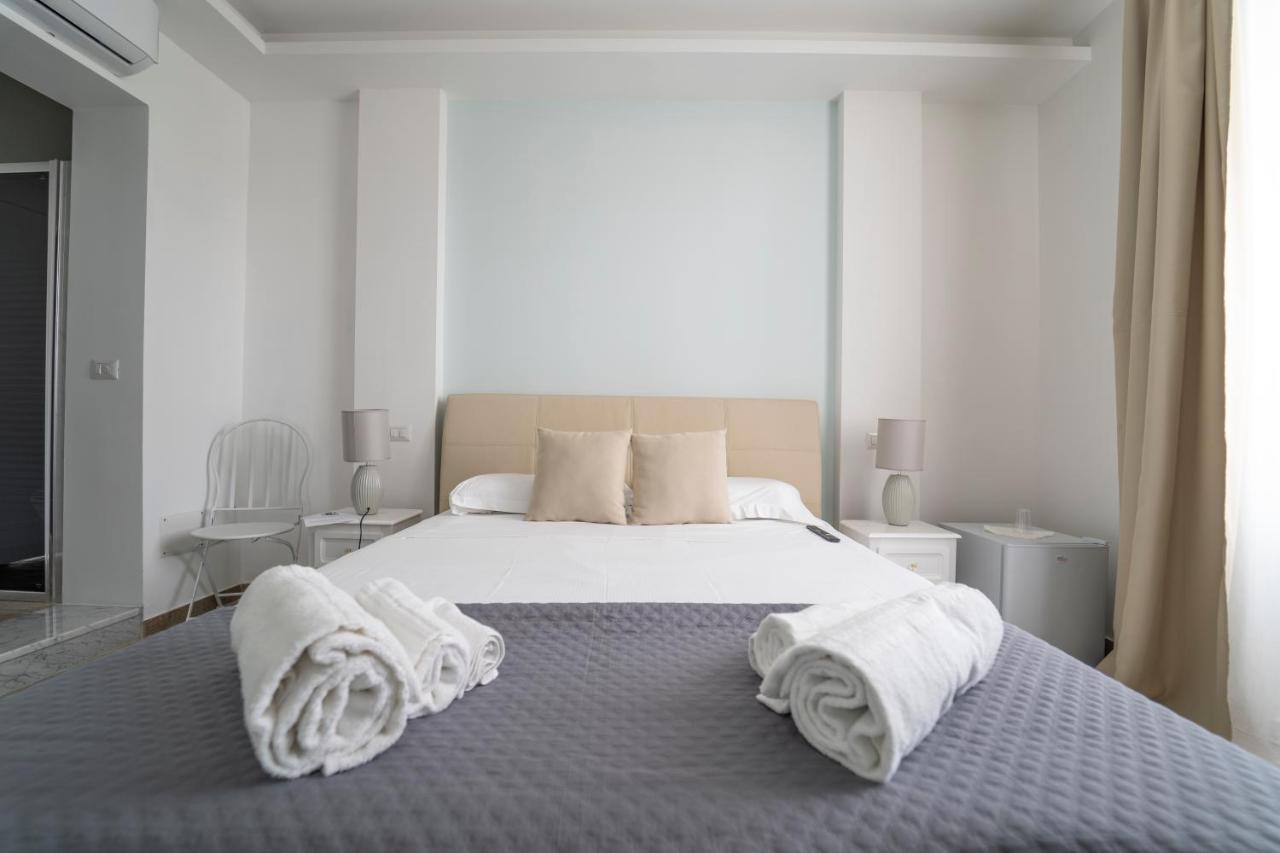 Casa Solmes Rooms Olbia Exteriör bild